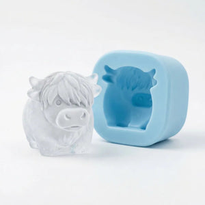 Adorable Highland Cow Silicone Ice Cube Tray - Mini Highland Cow Ice Cube Mold, for Whiskey, Cocktails, Drinks, Perfect Gift for Cow Lovers