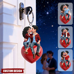 New Release-Everlasting Heart LOVE-Personalized Couple Sitting Kissing Keychain