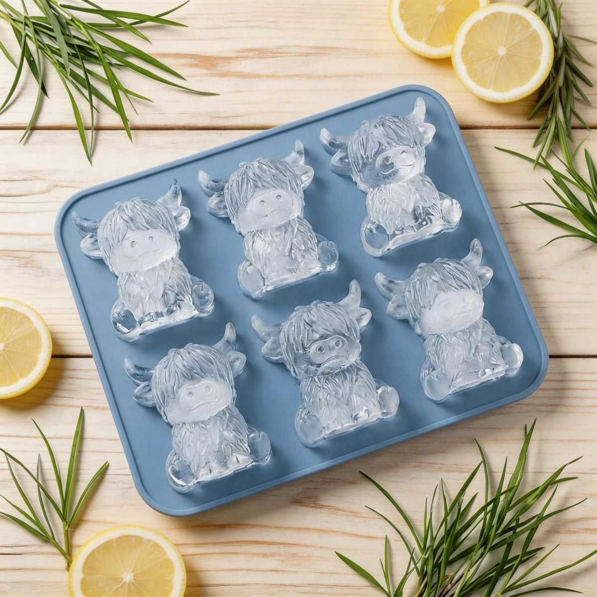 Adorable Highland Cow Silicone Ice Cube Tray - Mini Highland Cow Ice Cube Mold, for Whiskey, Cocktails, Drinks, Perfect Gift for Cow Lovers